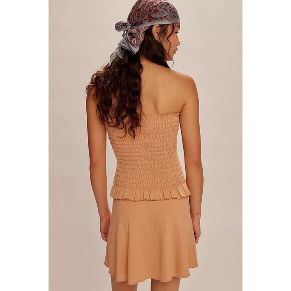 Free People Free Est Lora Tube Blouse Top Strapless Ruffle Smocked XS New 280325 - Picture 4 of 12